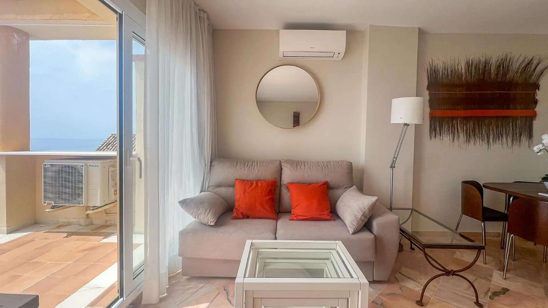 Oleholidays 841 Romana Playa Frente Al Mar Marbella Apartment