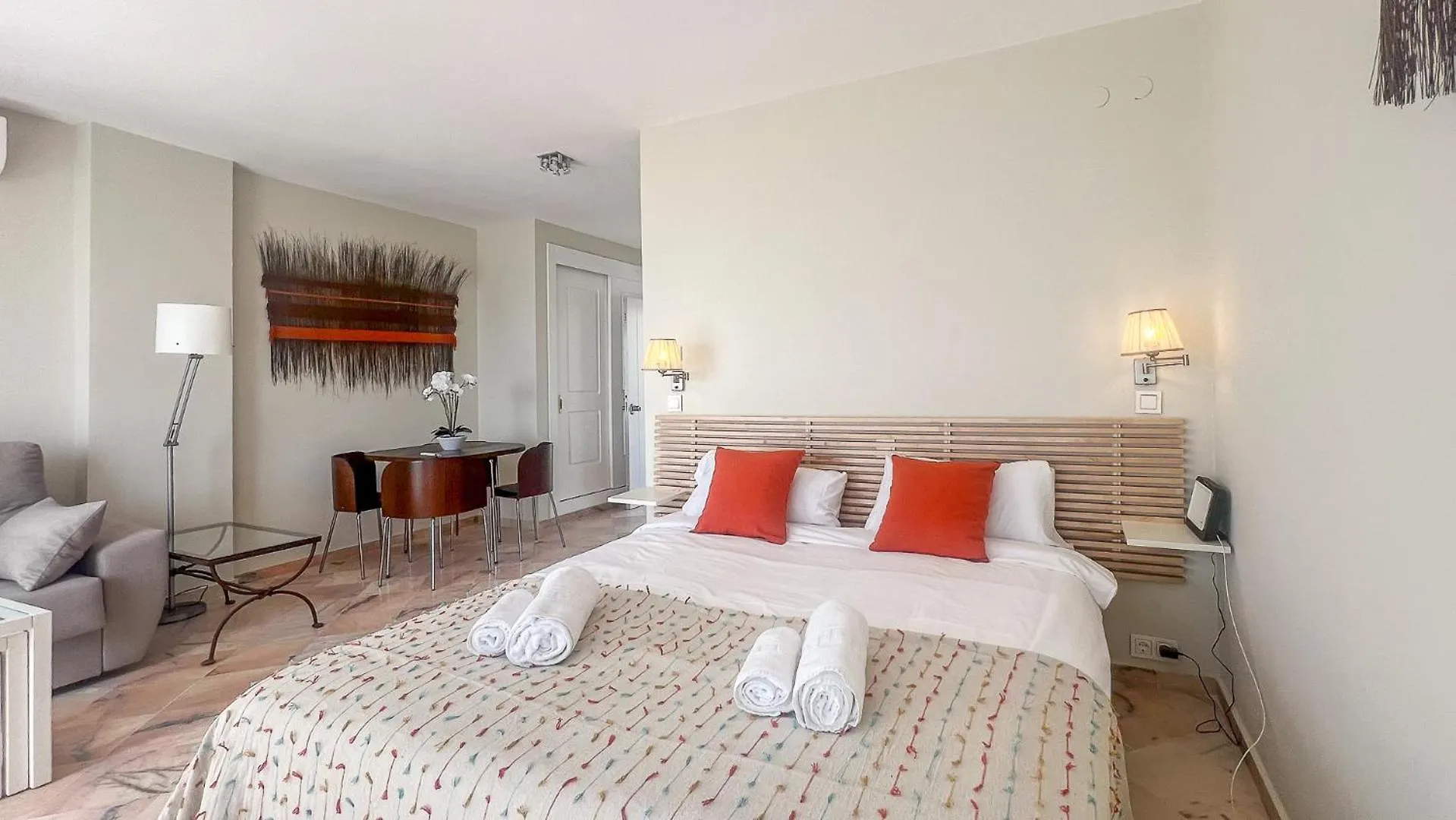 Apartment Oleholidays 841 Romana Playa Frente Al Mar Marbella